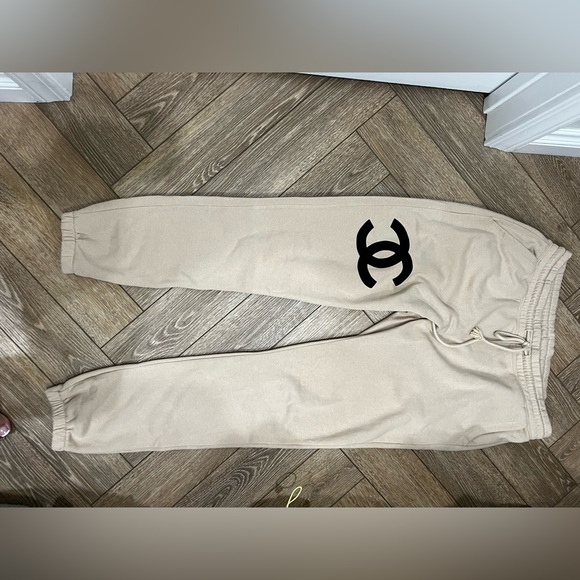 CC joggers set - Picture 3 of 6